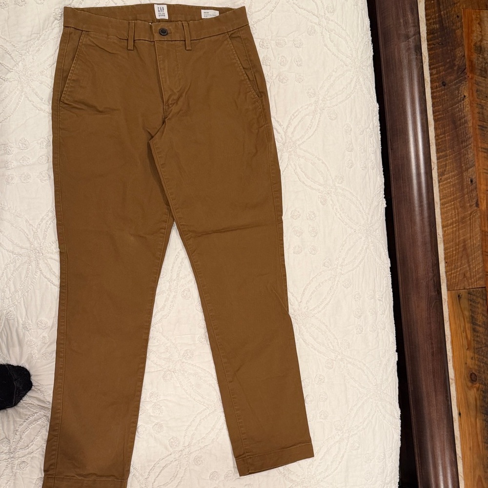 GAP Men's Tan Chinos